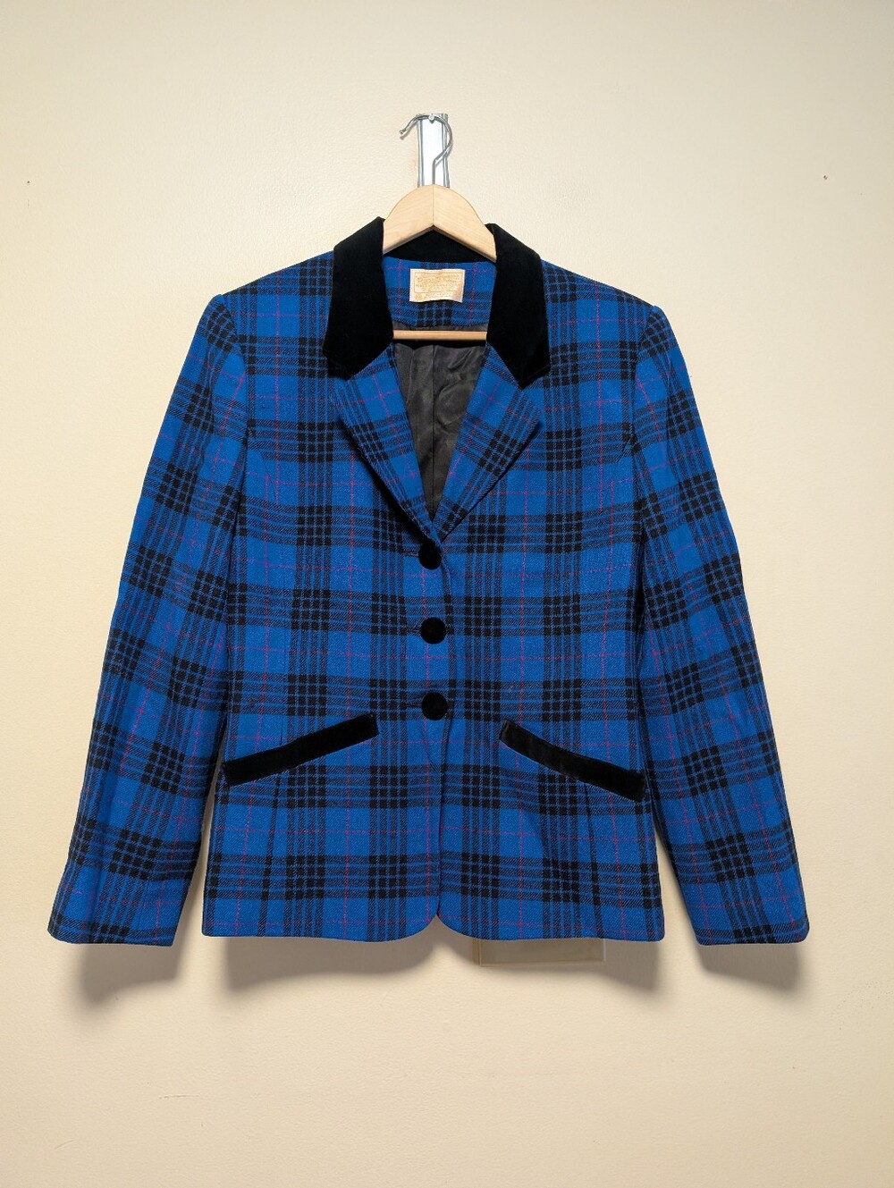 Vintage Pendleton Wool Blazer Women’s 10 Blue Tartan Plaid Velvet Collar USA